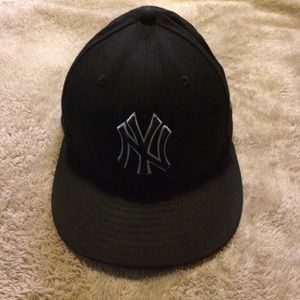 Yankees New Era 7 1/4 Hat