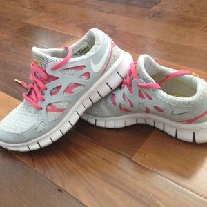 Nike Free Runs (Livestrong)