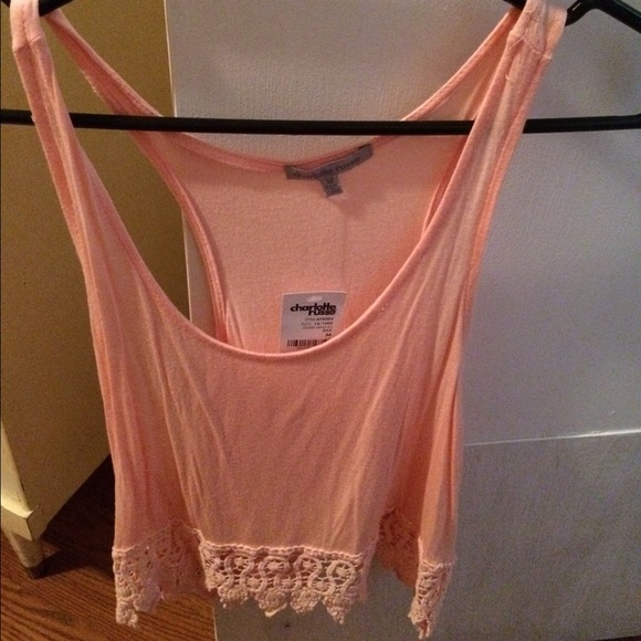 ❗️SOLD ON MERCARI❗️NWT: Charlotte Russe Crop Top - Picture 2 of 3