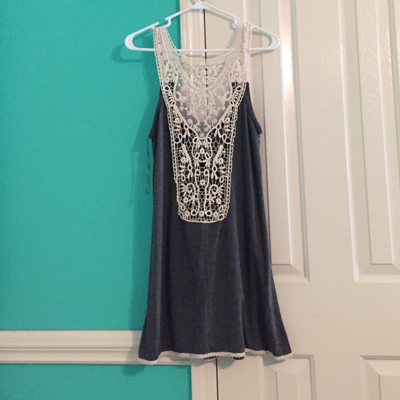 Casual dress - Picture 2 of 2