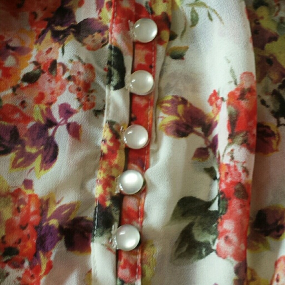 Fall floral long sleeve top - Picture 3 of 4