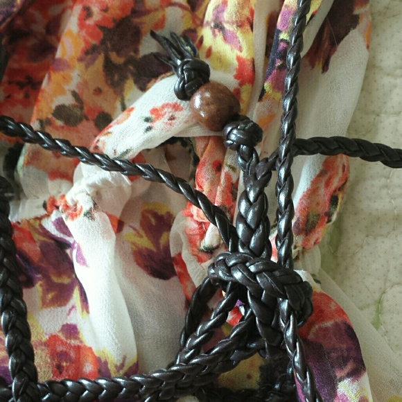 Fall floral long sleeve top - Picture 4 of 4