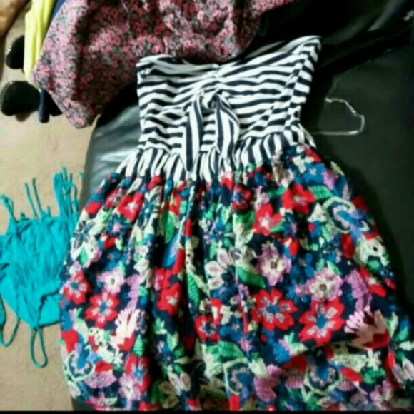 Dress .