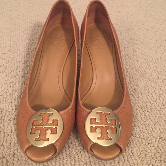 Tory Burch Shoes - Tory Burch Tan Wedges