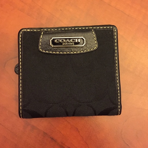Coach wallet black excellent condition!