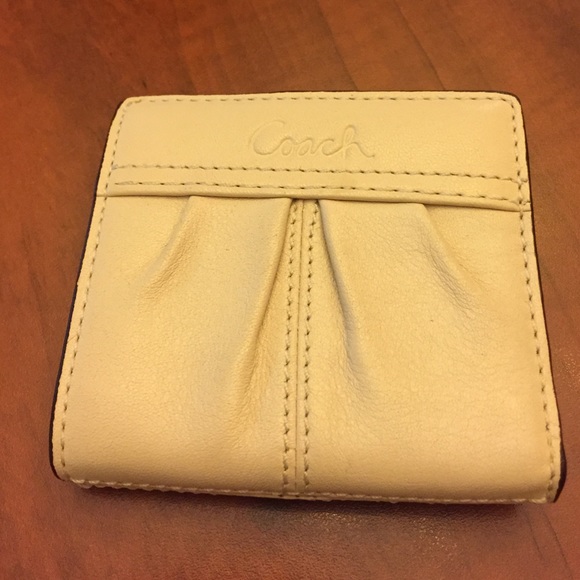 Coach small wallet! Beautiful cream color!