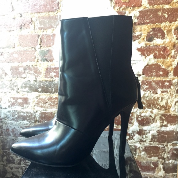 Zara Boots - 🚫SOLD🚫Zara black stiletto ankle boots