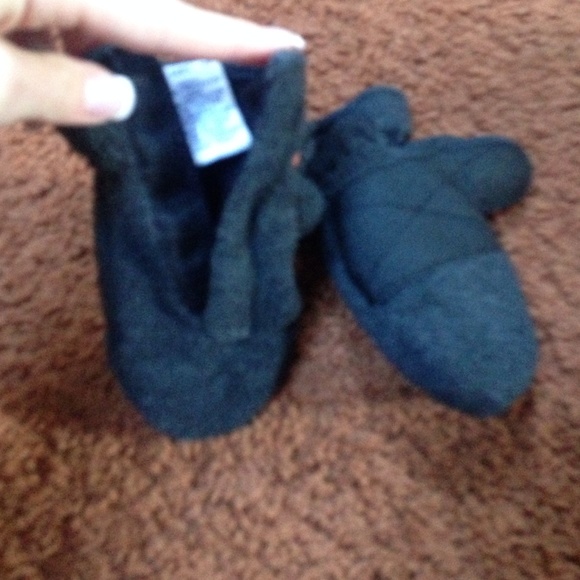 Gymboree gloves - Picture 2 of 3
