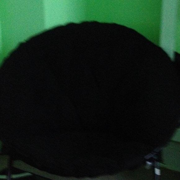 Fuzzy big chair