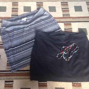 Skirts and necklace bundle