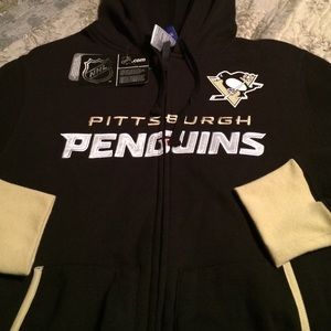 Ladies Pittsburgh Penguins zip up hoodie