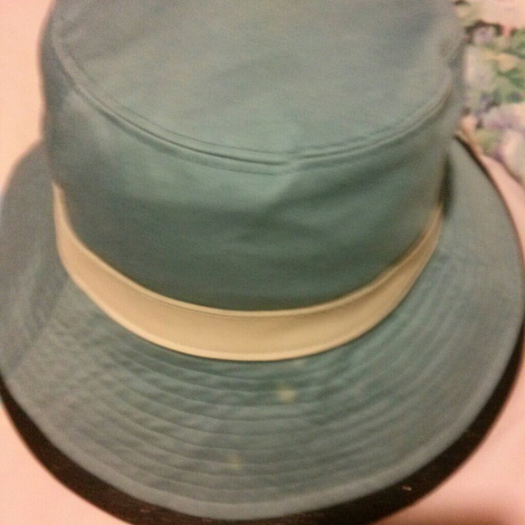 Additional pics of COACH Rainhat