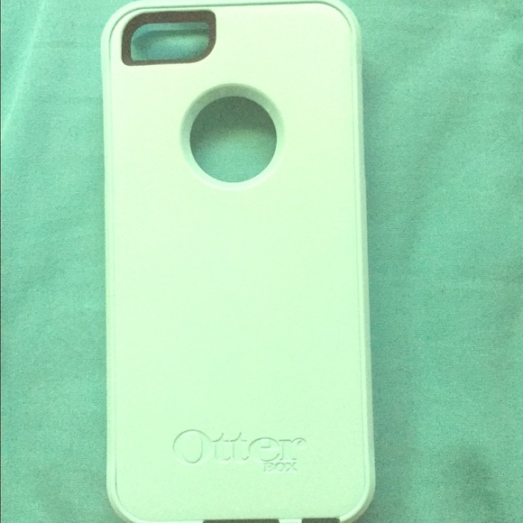 Otterbox commuter iPhone 5/5s outer case