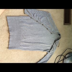 Gap grey button cutout 3/4 sleeve