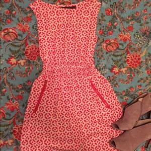 Patterned pink dress