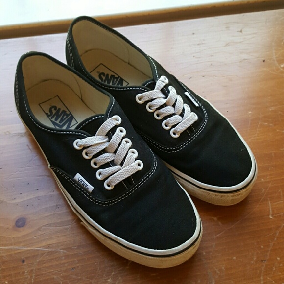 Black/White Vans