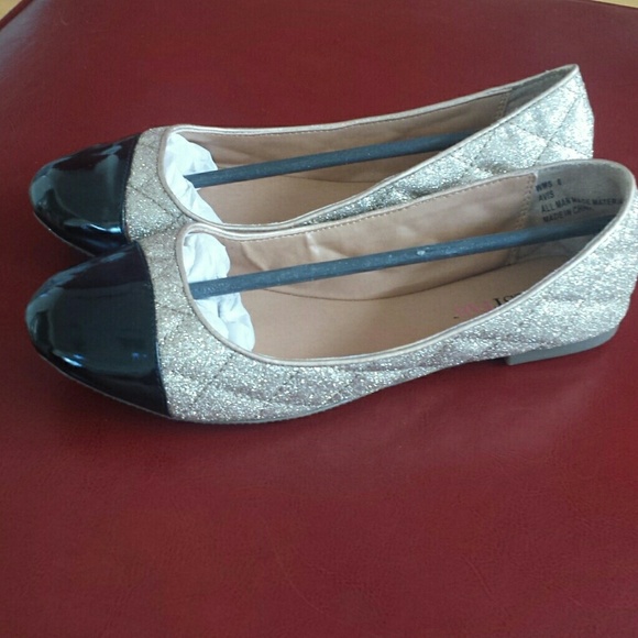Gold flats