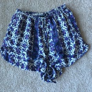 Brandy Melville Eve Shorts