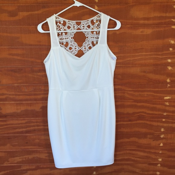 White Lace, Open-Back dress
