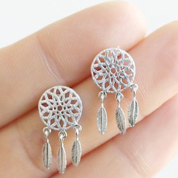 • Silver Dreamcatcher Earrings • - Picture 2 of 4