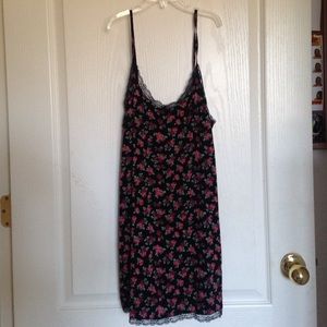 Forever 21 Red and Black Floral Slip Dress SMALL