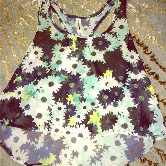 Floral top