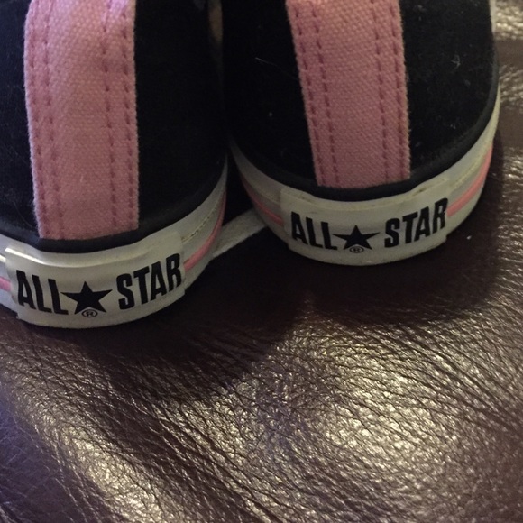 Converse - Picture 2 of 4