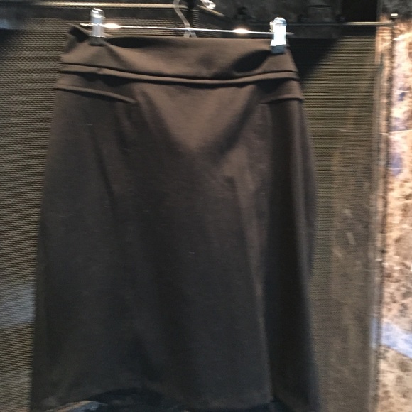 Black midi skirt