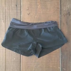 Closing 9/16🌴Roxy boardshort