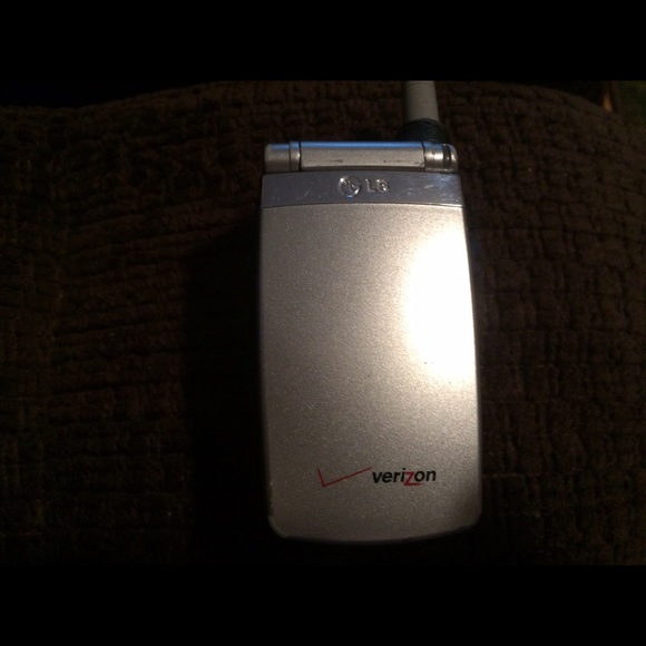 Cellphone - Picture 2 of 2