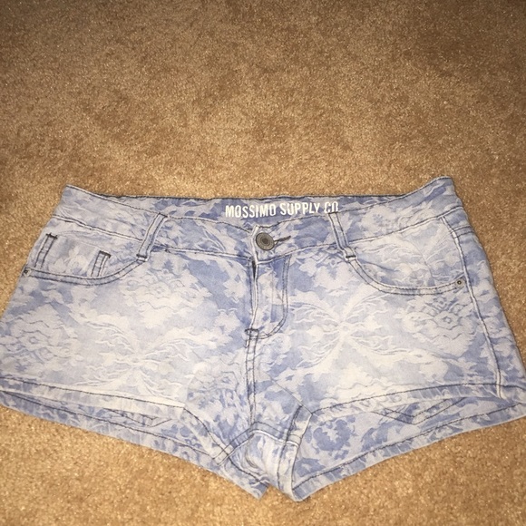 Patterned Shorts - Picture 1 of 2