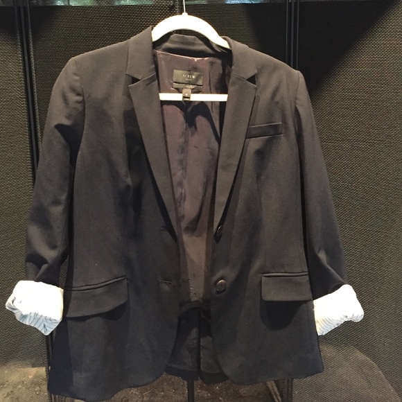 Singe button navy blazer
