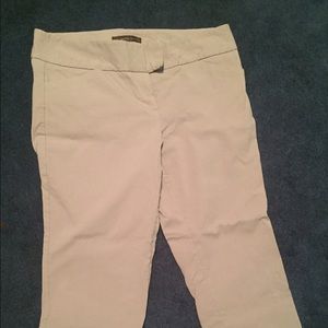 The limited exact stretch capris