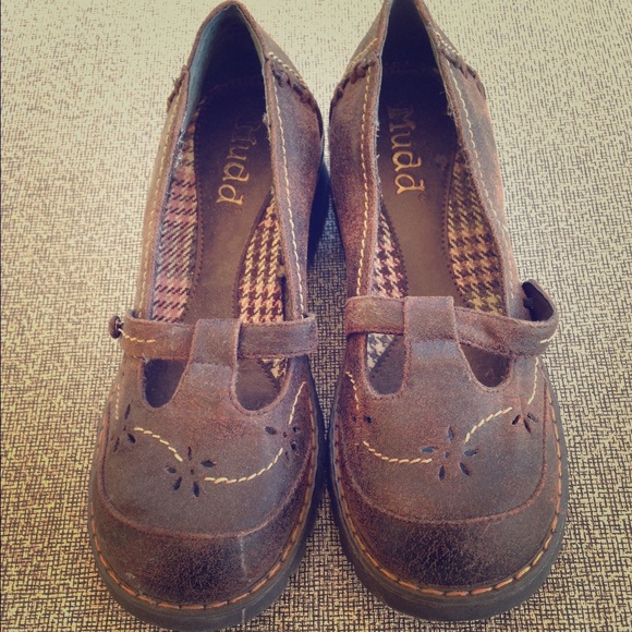 Mudd Mary Jane brown shoes