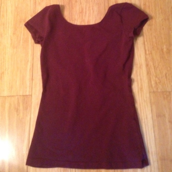 TRADED Maroon top with open strips in the back