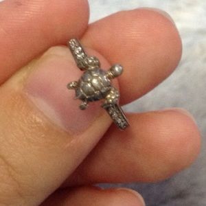 Adorable sea turtle ring size 5