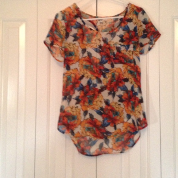 Floral top