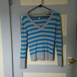 Old navy V-neck sweater