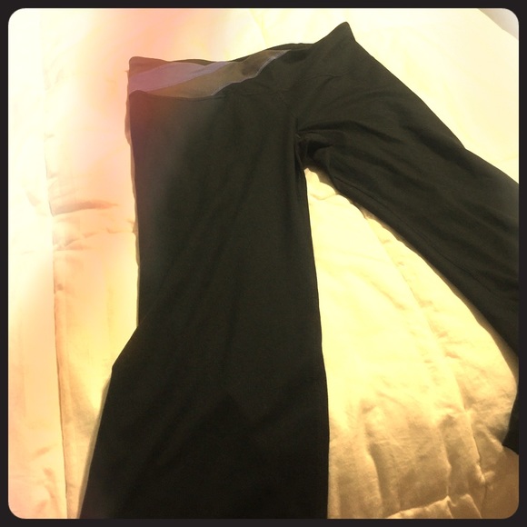 Under Armour Dance/yoga capris