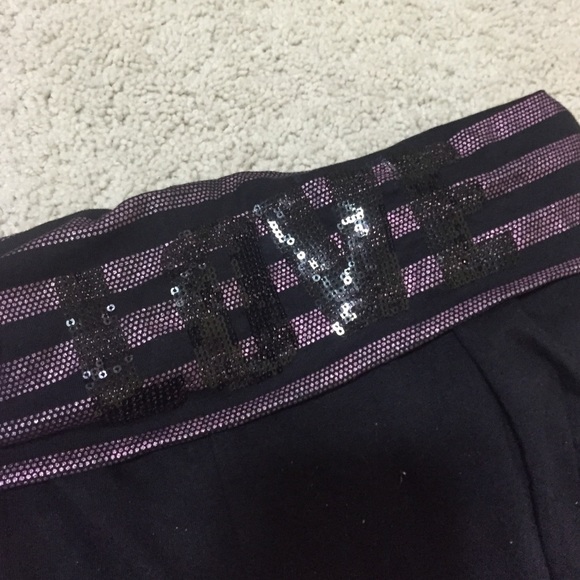 Yoga pants - Picture 2 of 2