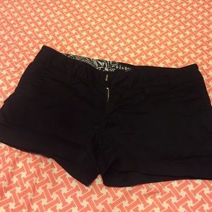 NWOT volcom black shorts