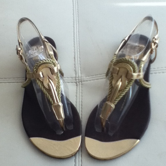 Rope Sandals - Picture 1 of 3