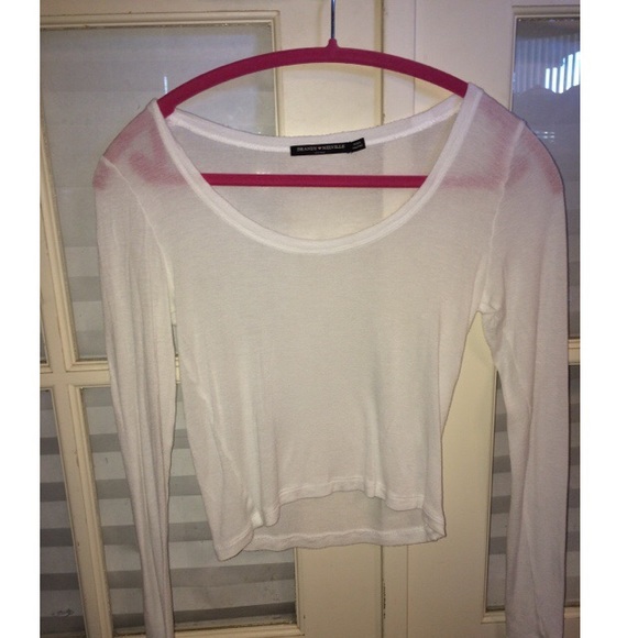 Brandy Melville white cropped shirt⭐️