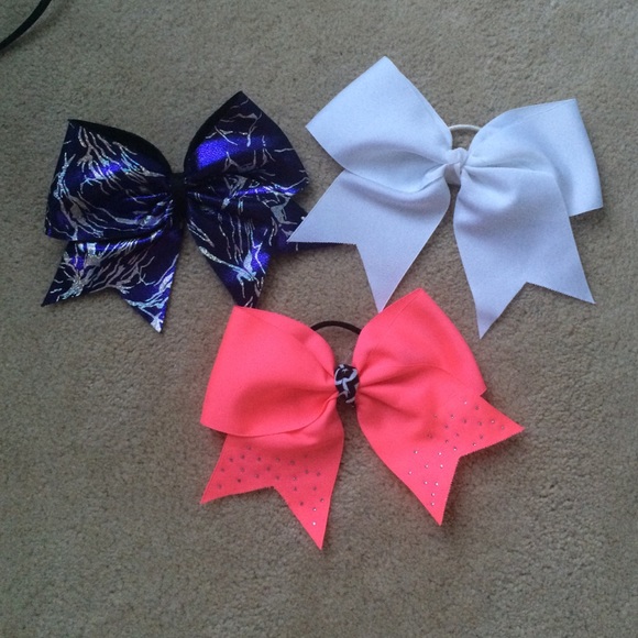 Cheer bow bundle! - Picture 1 of 1