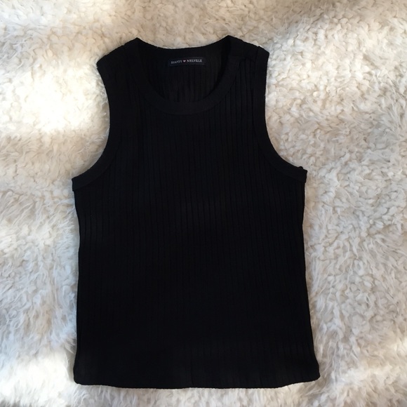 Brandy Melville crop top