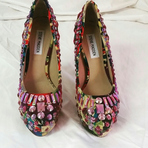 Ditzy Dress Pump