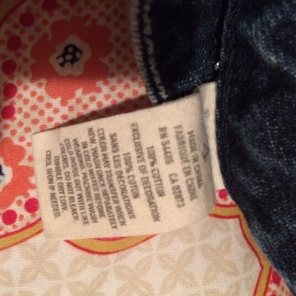 ❗️SOLD ON MERCARI❗️AE Distressed Shorty Shorts - Picture 4 of 4