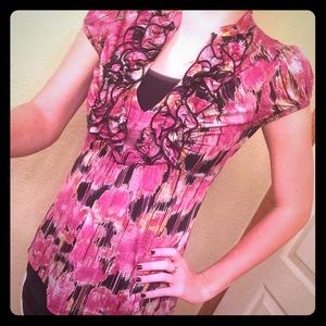 Cute ruffled collar small top