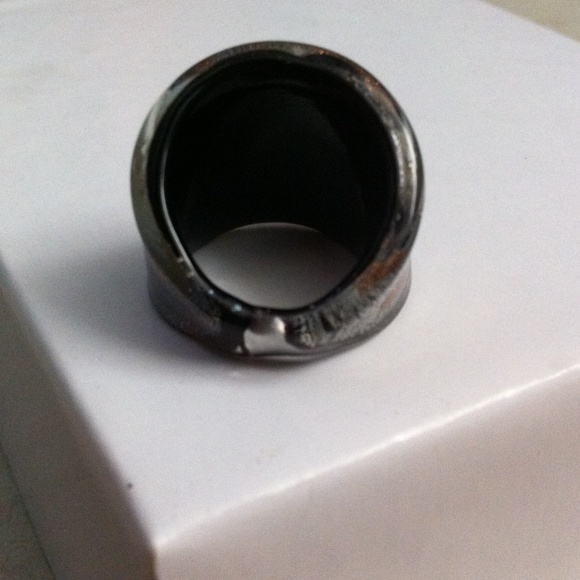 Glass ring - Picture 2 of 2
