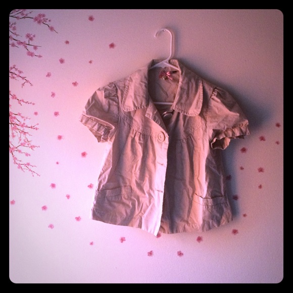 Cute short sleeve jacket